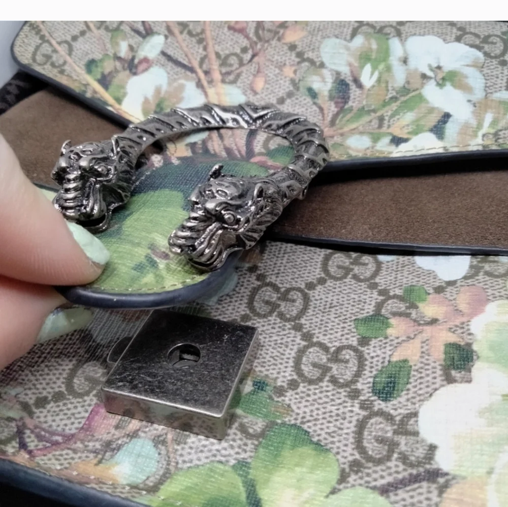 Small leather handbag - Picture 12 of 13